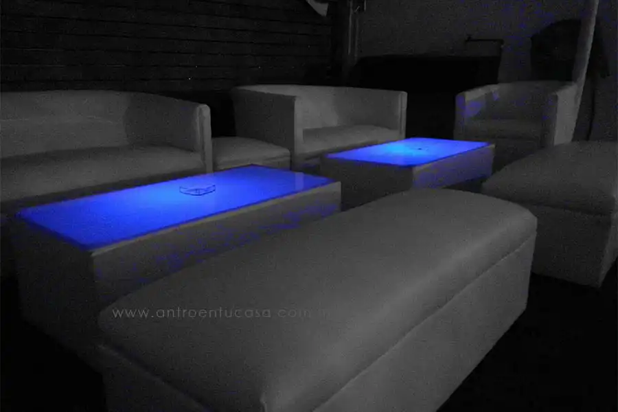 Mesas iluminadas lounge