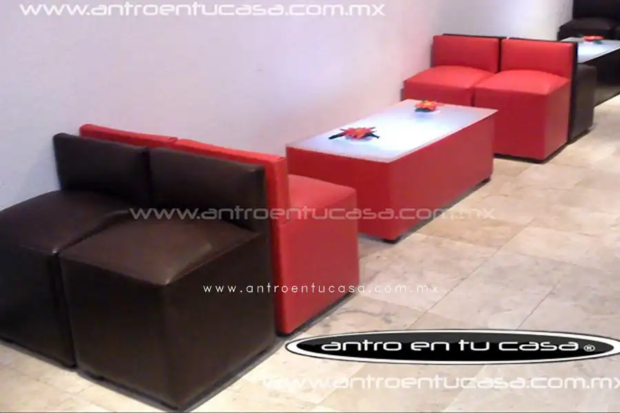 Renta de sillas y salas lounge